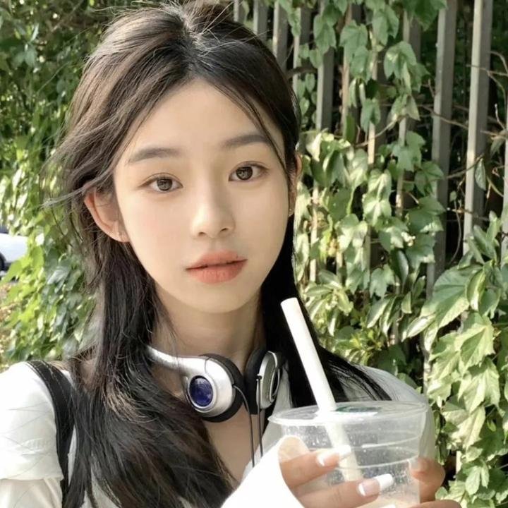 美女来了
